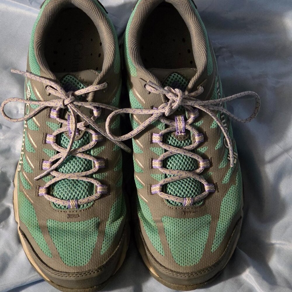 Columbia Cypresswood Techlite Omni-Grip Hiking Shoes Womens Size 8.5 Green/Gray